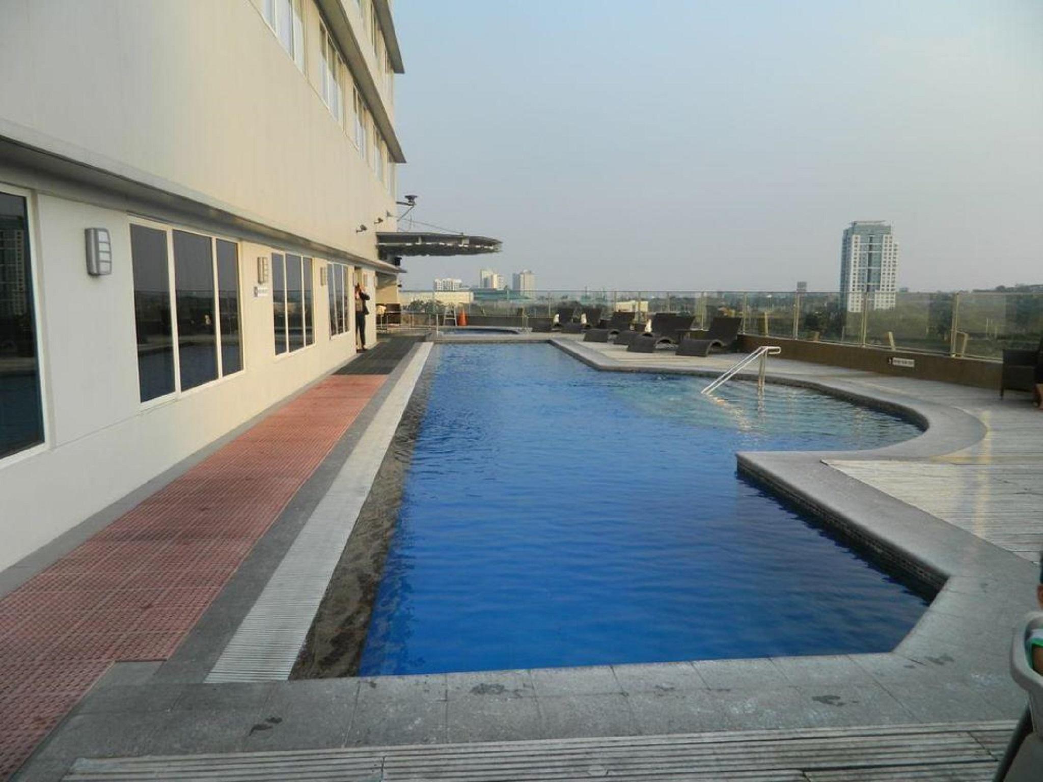 Acacia Hotel Manila Muntinlupa City Exterior foto