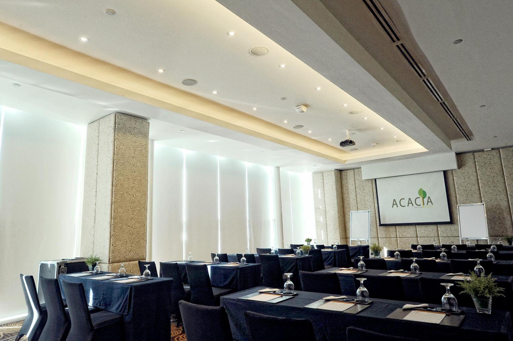 Acacia Hotel Manila Muntinlupa City Exterior foto