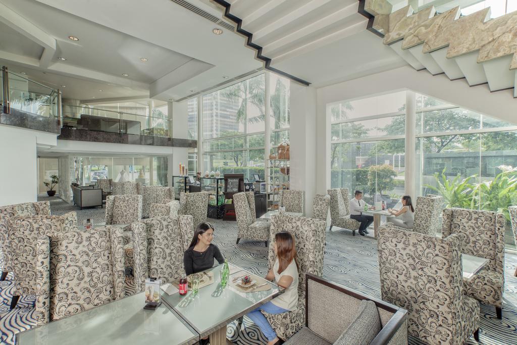 Acacia Hotel Manila Muntinlupa City Exterior foto